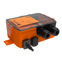 Diferencijalni senzor pritiska sa plastičnim kućištem i priključcima za merenje u ventilacionim i klimatizacionim sistemima