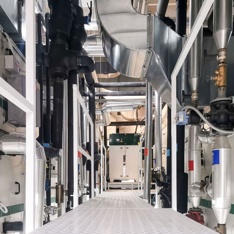 Mašinska prostorija sa DST uređajem za regulaciju vlažnosti vazduha u postrojenju